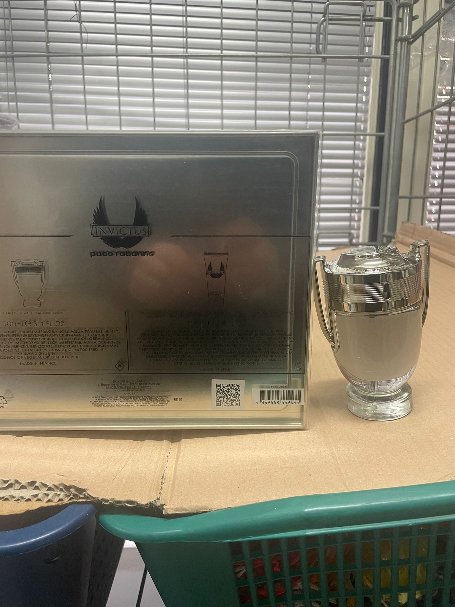 Official image of Cosmetic set ; Paco Rabanne ; Invictus published by OECD