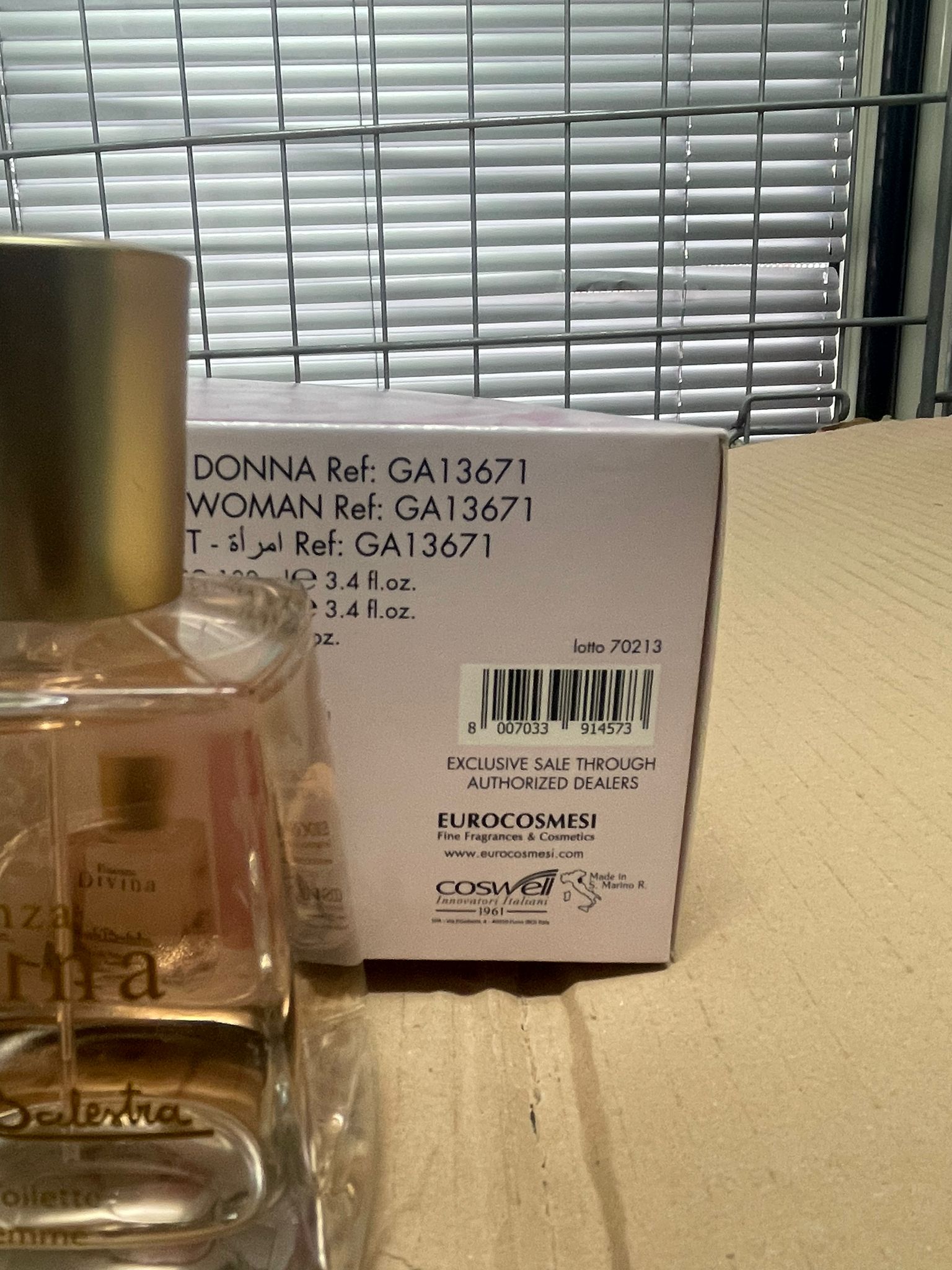 Official image of Cosmetic set ; Renato Balestra ; Fiori di Essenza Divina published by OECD 6