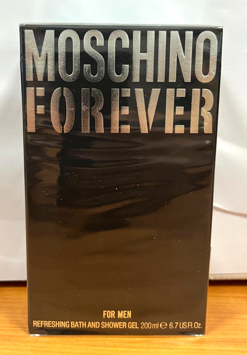 Official image of Bath foam ; Moschino ; Forever published by OECD