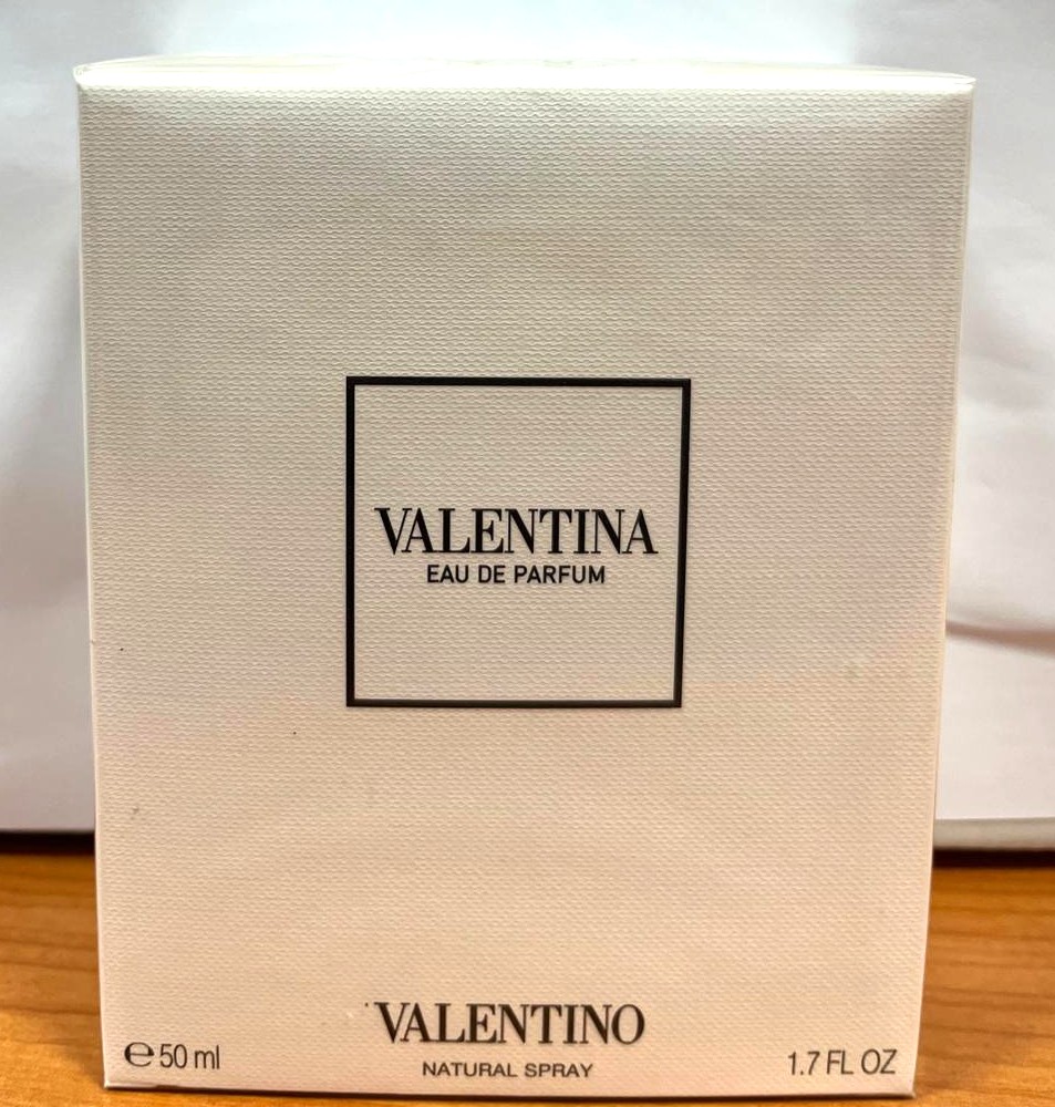 Official image of Perfume ; Valentino ; Valentina published by OECD