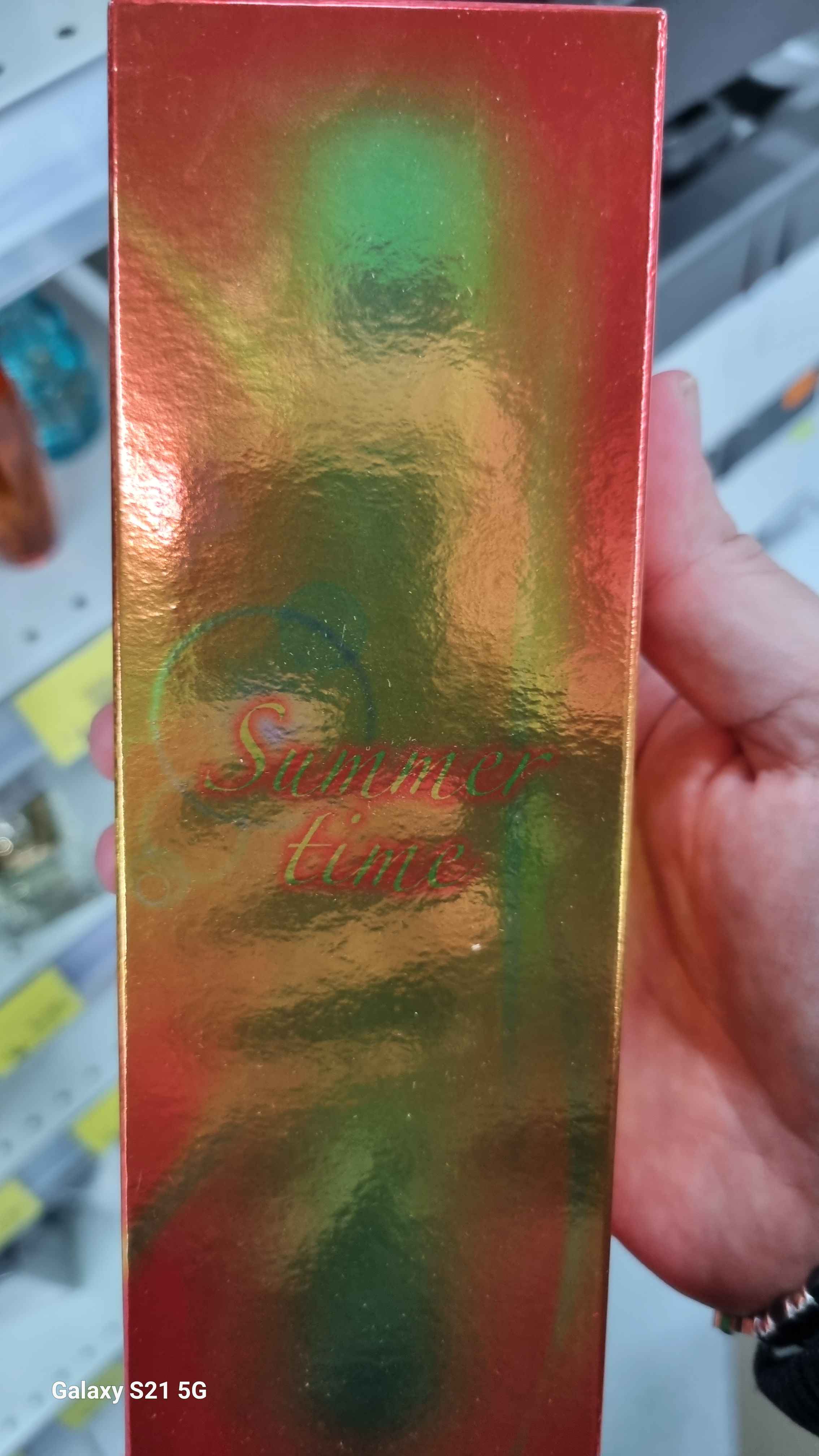 Official image of Perfume ; Unknown ; Summer time published by OECD 2