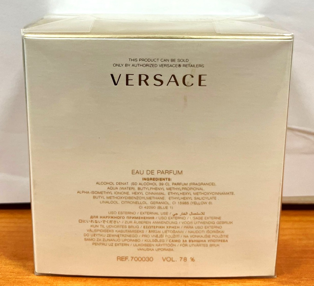 Official image of Perfume ; Versace ; pour femme published by OECD 2