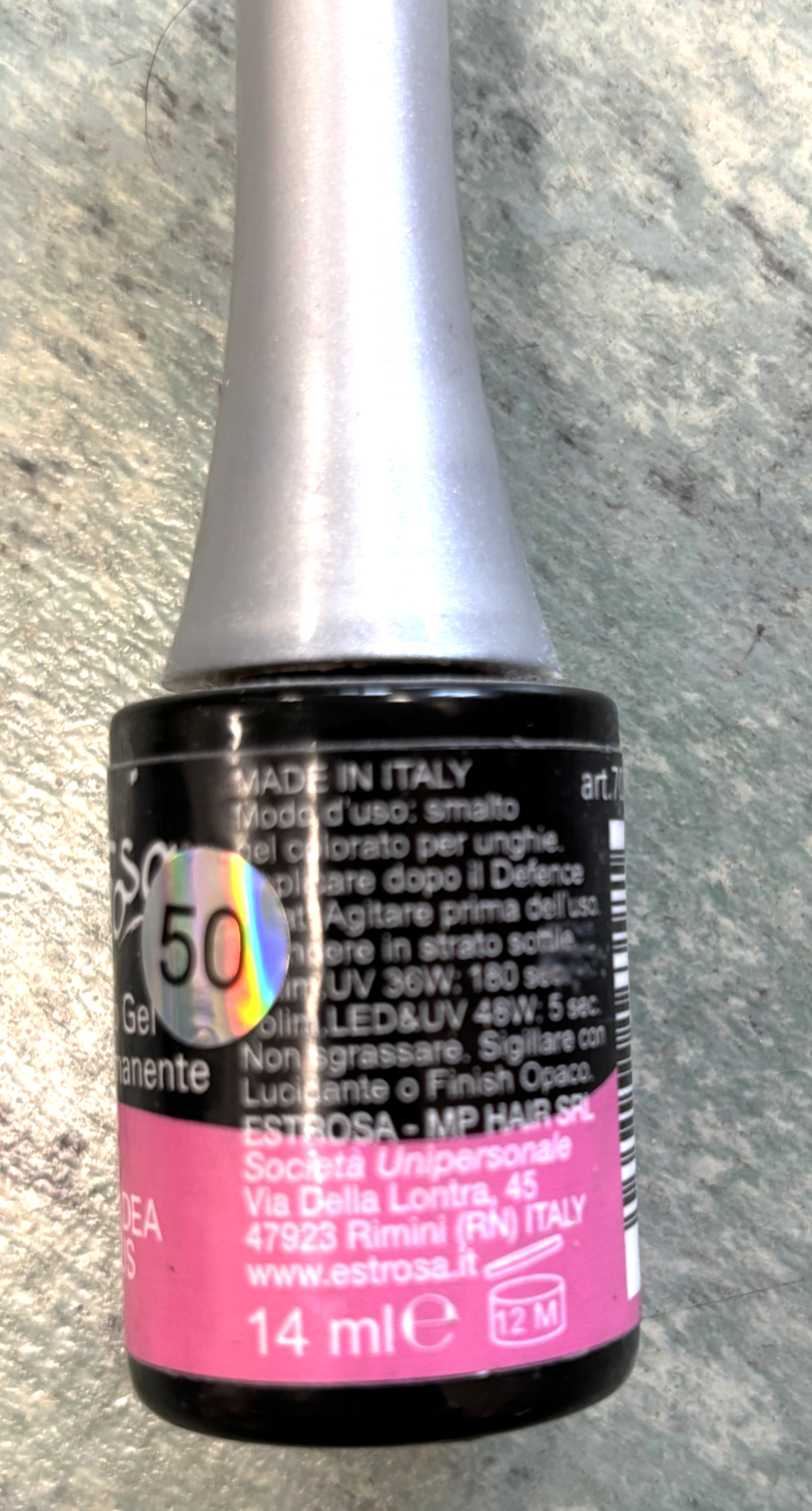 Official image of Gel nail polish ; Estrosa ; Smalto gel rosa dea plus published by OECD 4