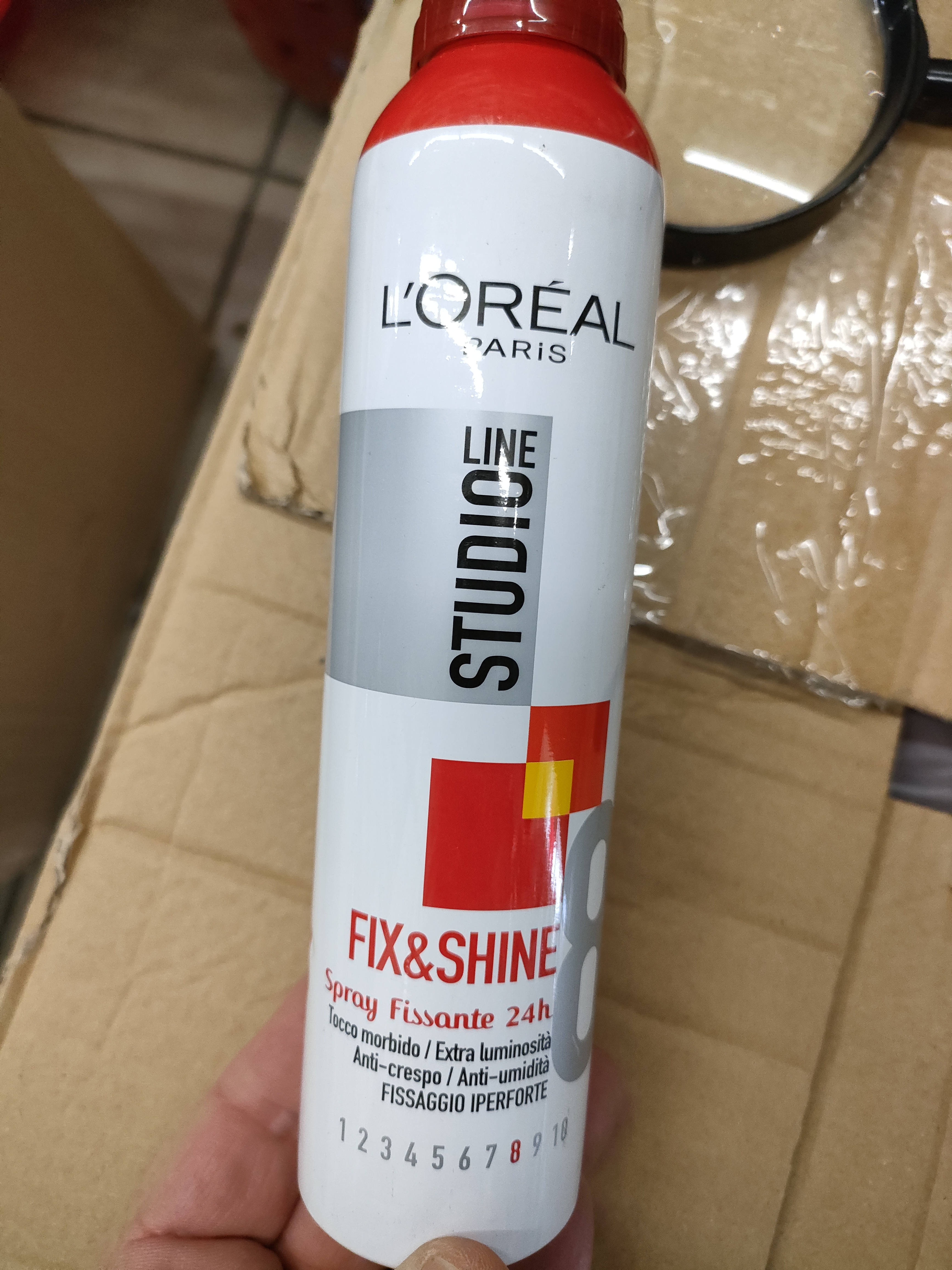 Official image of Hairspray ; L'OREAL PARIS ; Fix & Shine published by OECD