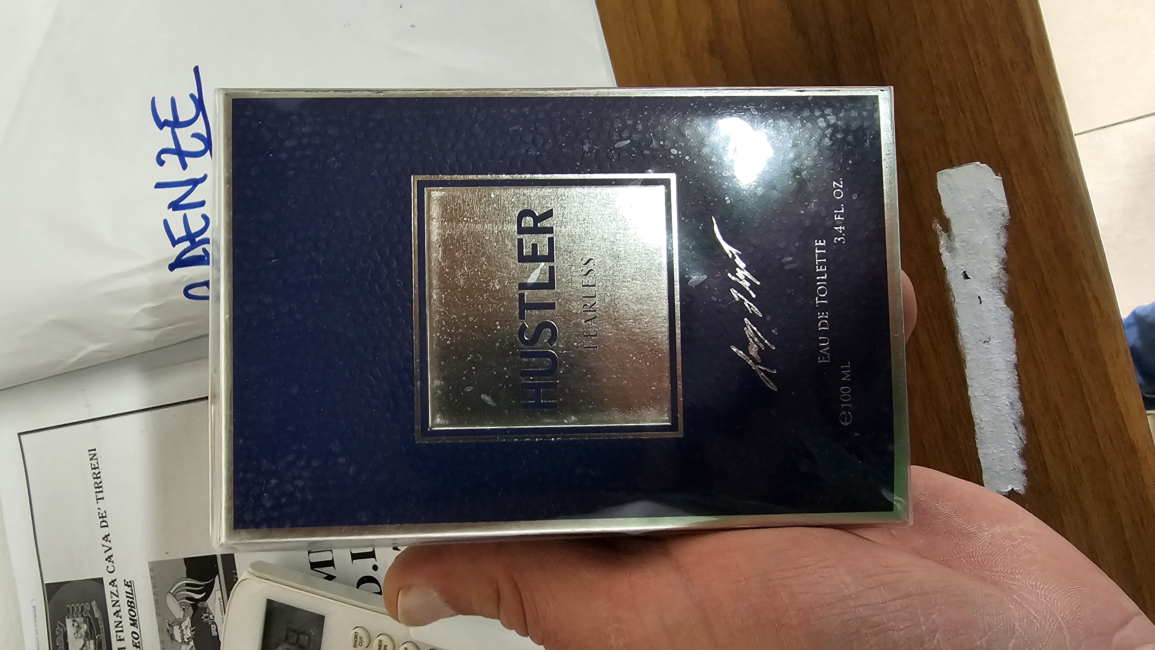 Official image of Eau de toilette ; WONDER BEAUTY CORP ; HUSTLER published by OECD