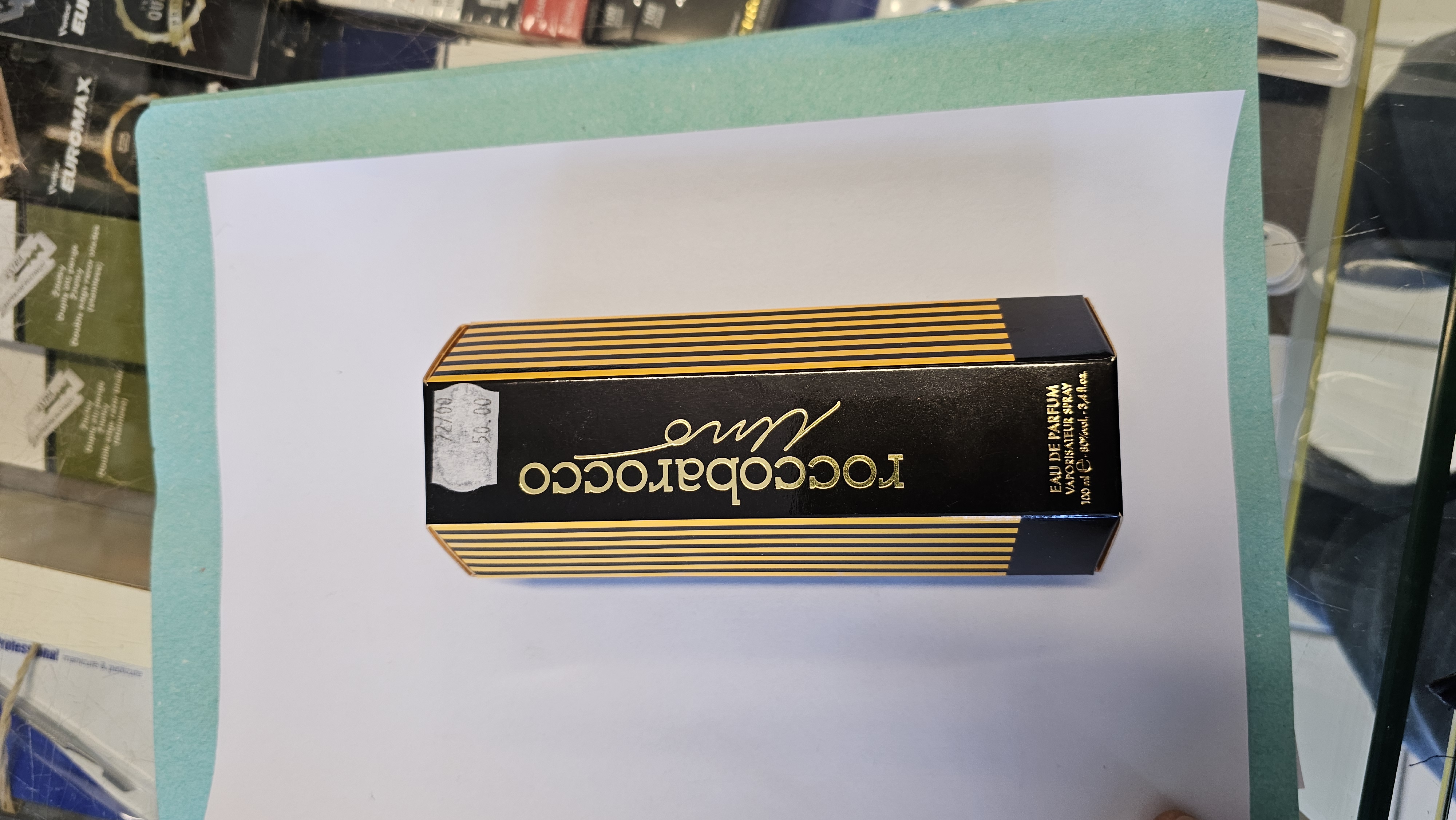 Official image of Perfume ; roccobarocco ; Uno published by OECD