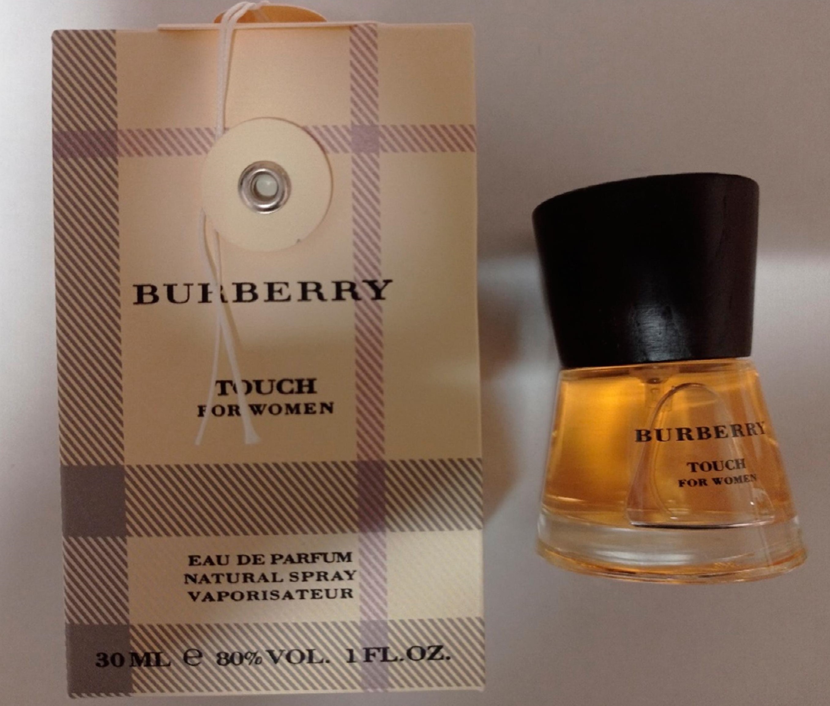 Official image of Perfume ; Burberry ; TOUCH published by OECD