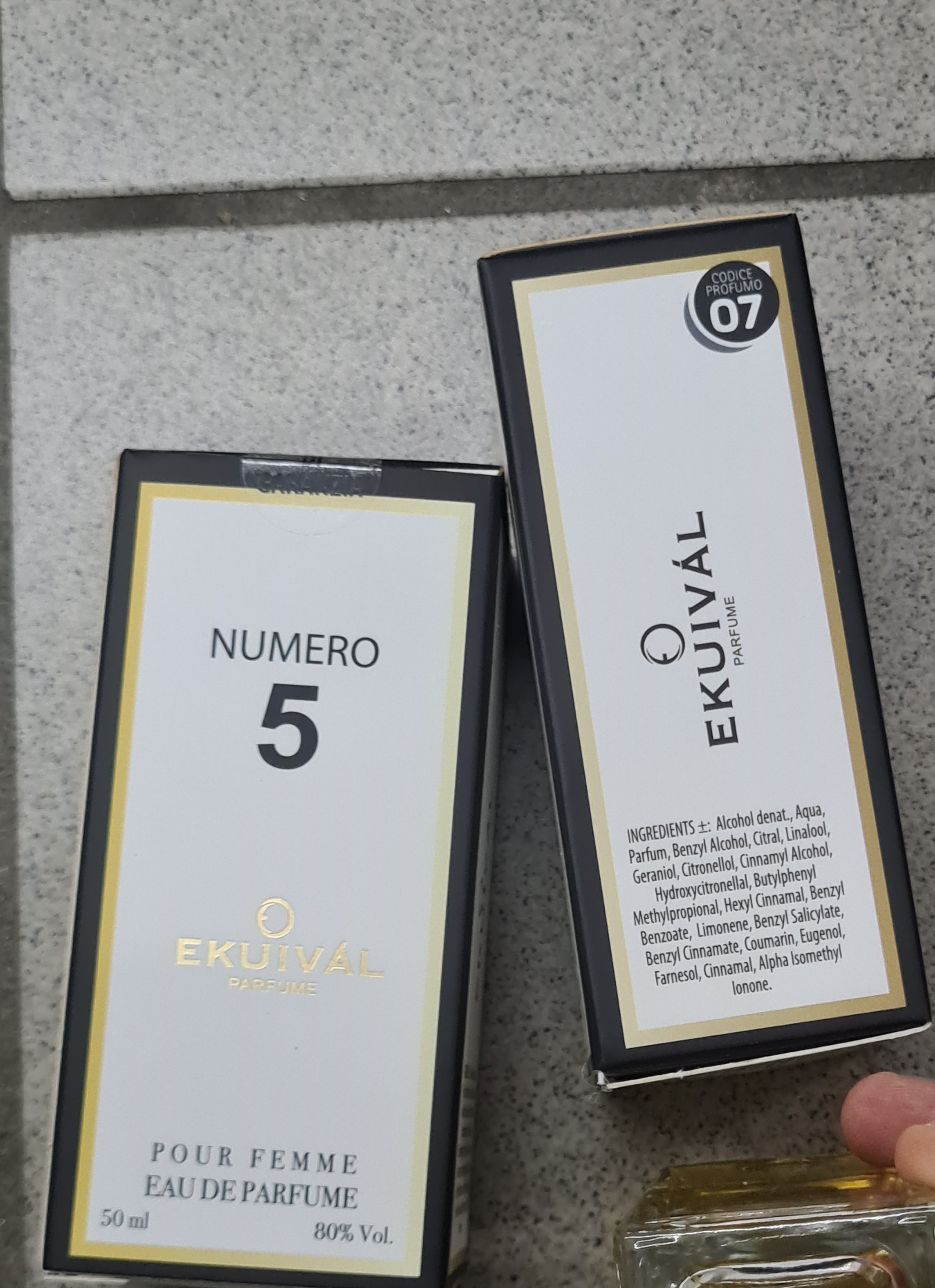 Official image of Perfume ; EKUIVAL PARFUME ; Numero 5 published by OECD 2