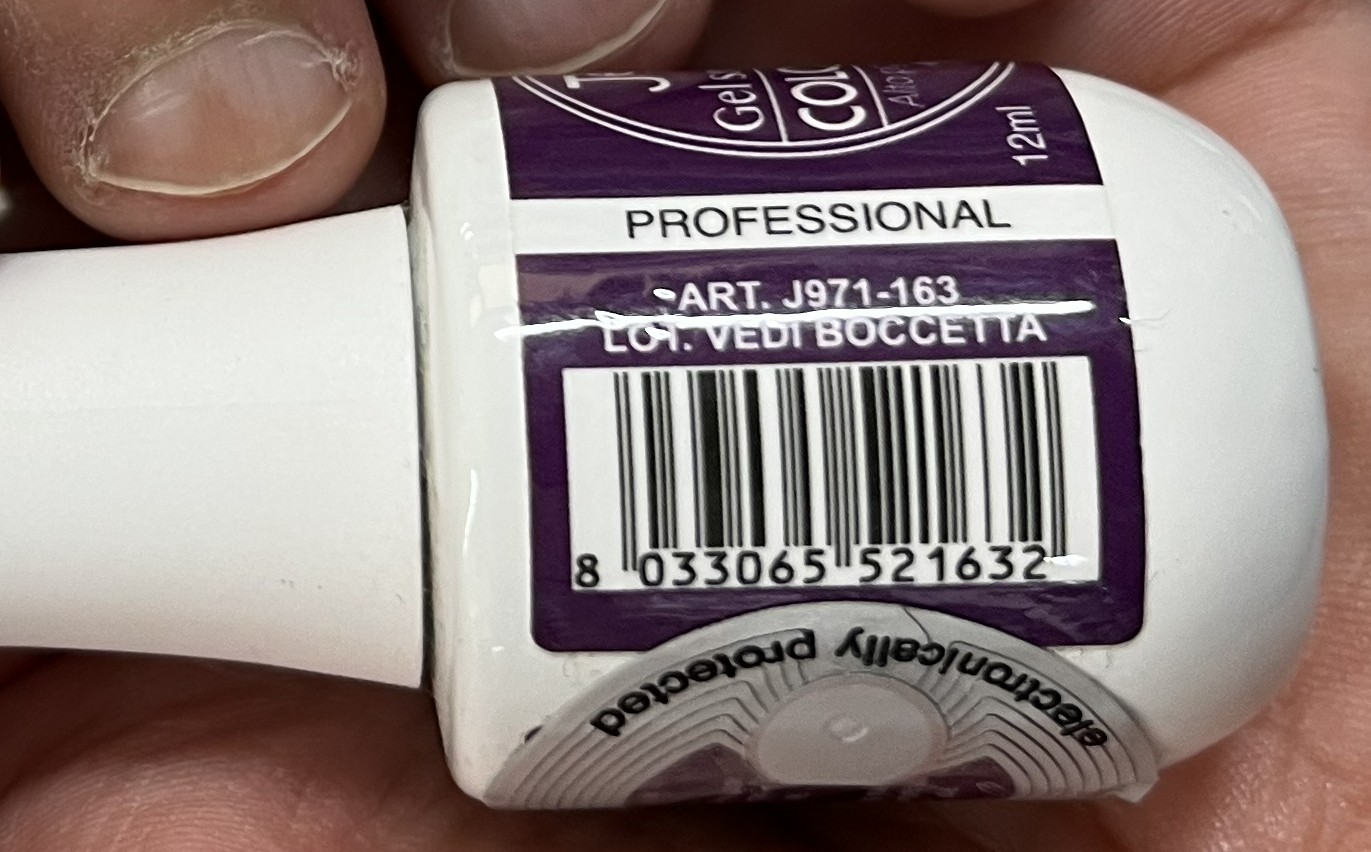 Official image of Gel nail polish ; Jessie Milano ; Color Shine 163 published by OECD 2