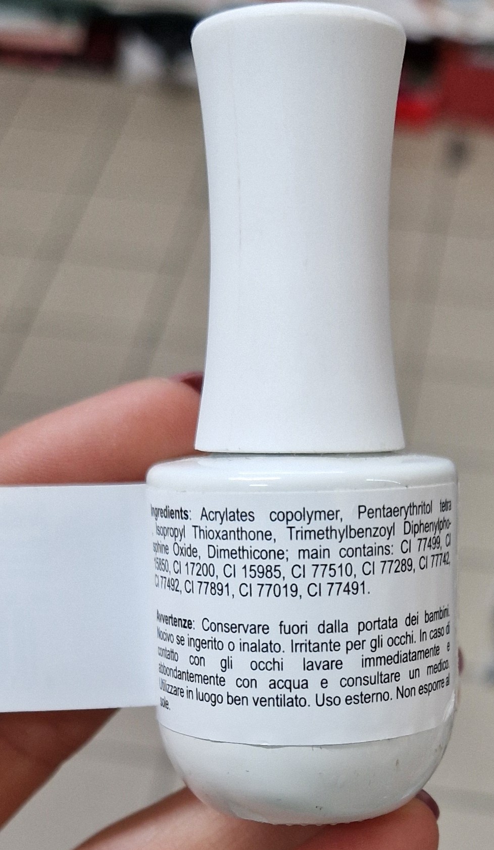 Official image of Gel nail polish ; Jessie Milano ; Color Shine pigmentazione n.249 e 250 published by OECD 6