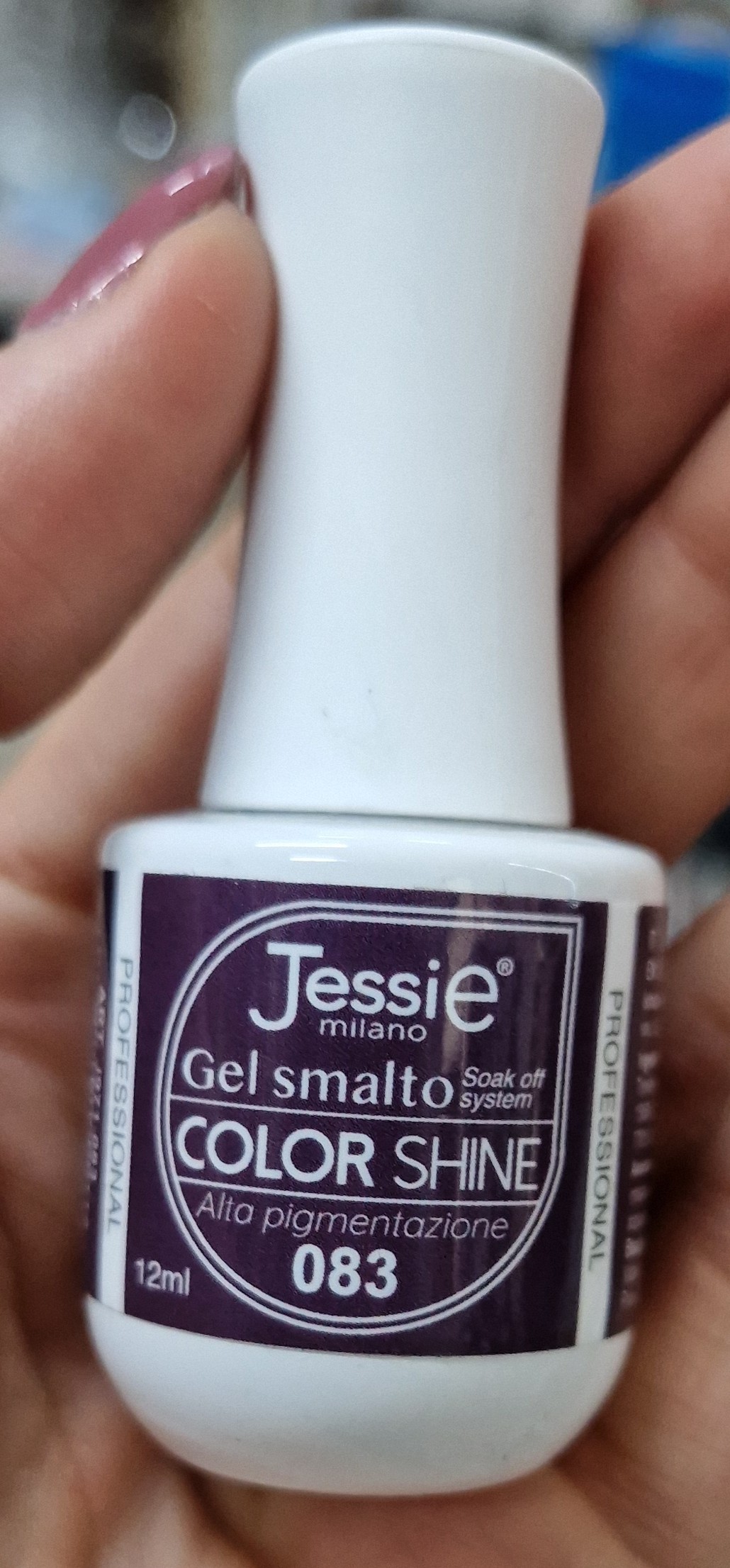 Official image of Gel nail polish ; Jessie Milano ; Color Shine 083 published by OECD