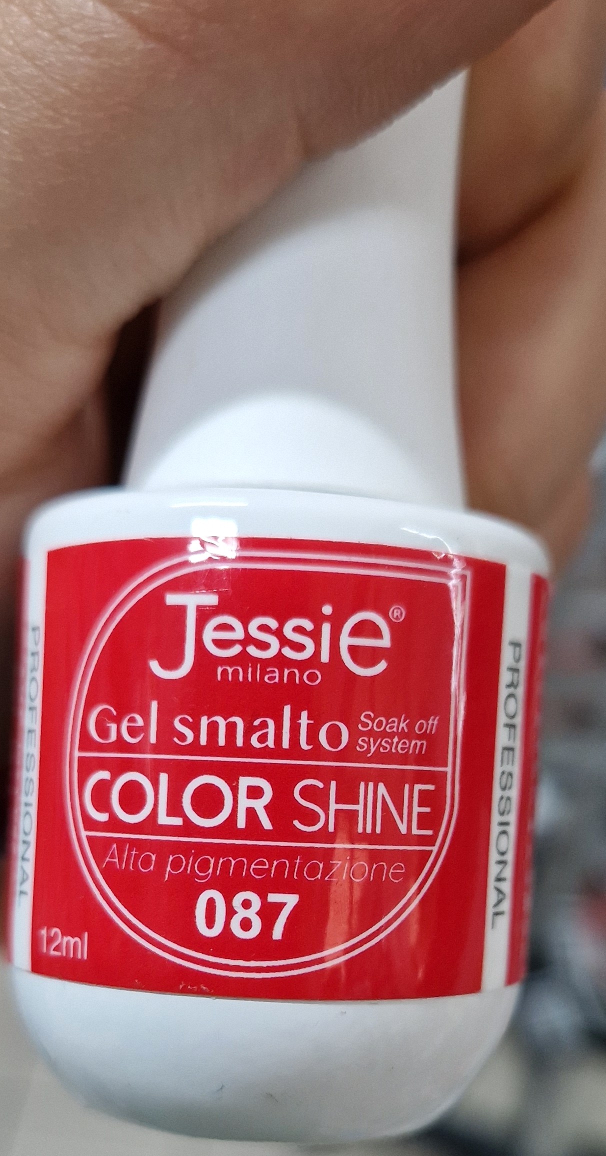 Official image of Gel nail polish ; Jessie Milano ; Color Shine 087 published by OECD