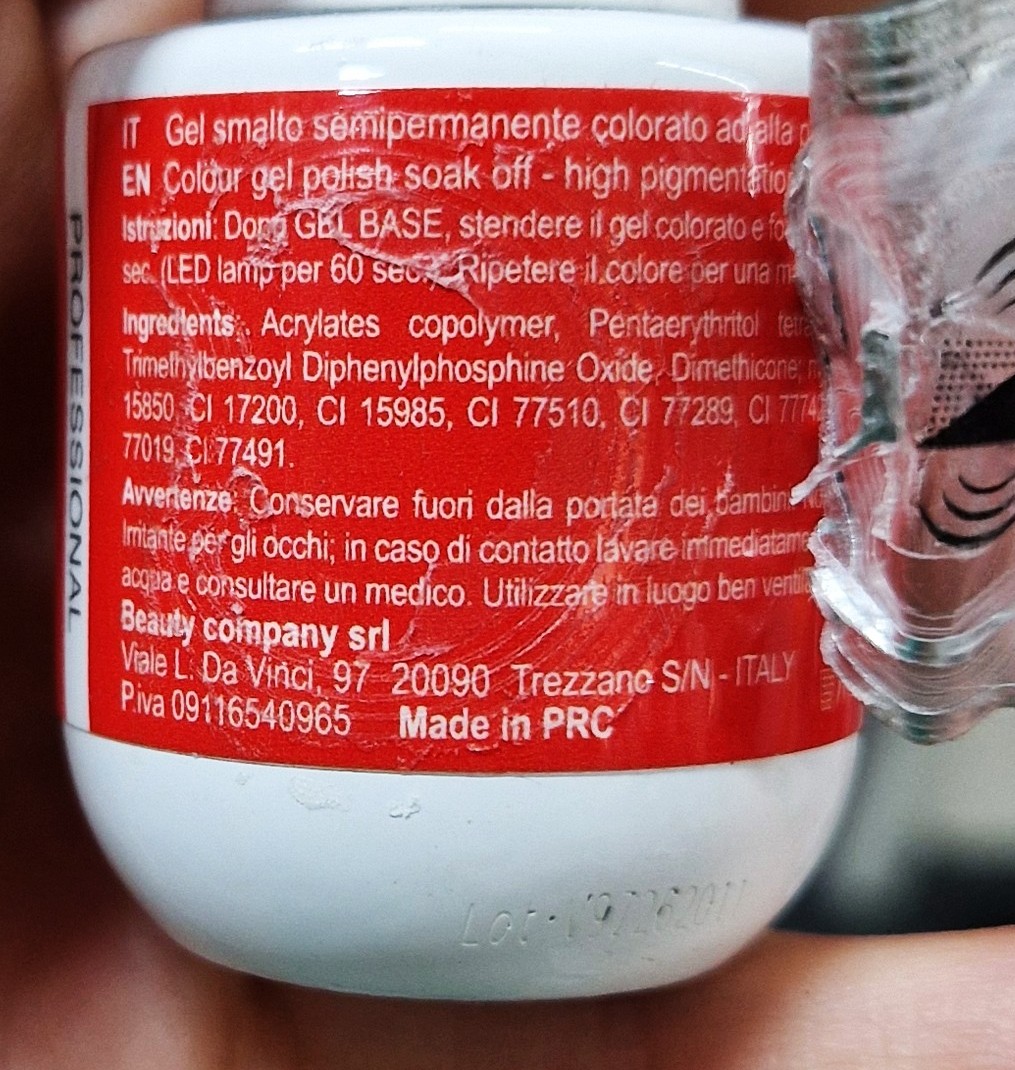 Official image of Gel nail polish ; Jessie Milano ; Color Shine 046 published by OECD 3
