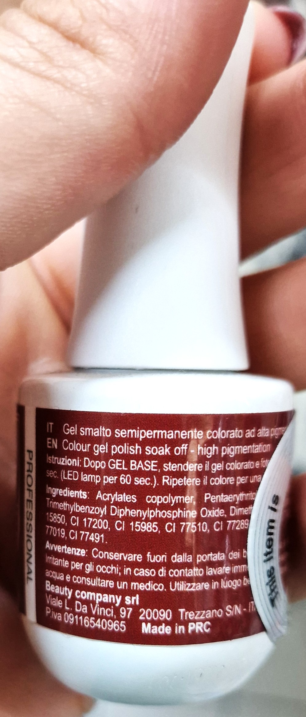 Official image of Gel nail polish ; Jessie Milano ; Color Shine 066 published by OECD 2