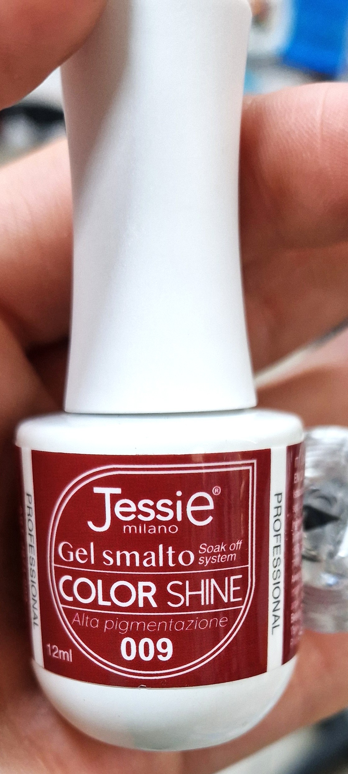 Official image of Gel nail varnish ; JE Jessie Milano ; Color Shine 009 published by OECD