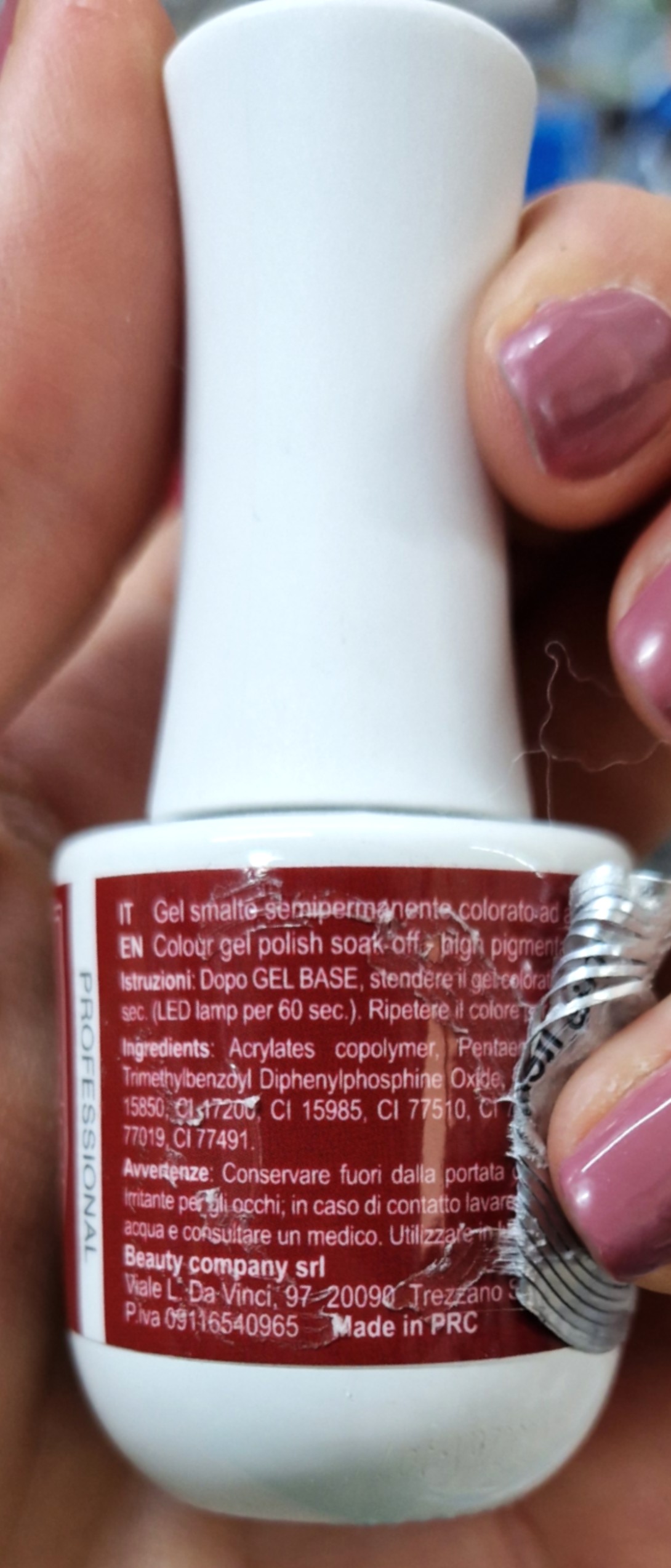 Official image of Gel nail varnish ; JE Jessie Milano ; Color Shine 009 published by OECD 2
