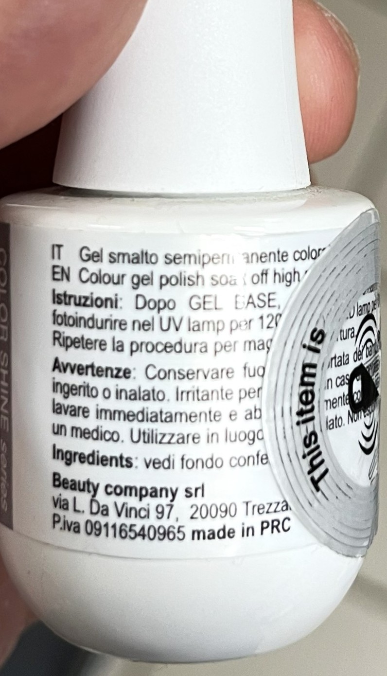 Official image of Gel nail polish ; Jessie Milano ; Color Life pigmentazione published by OECD 5