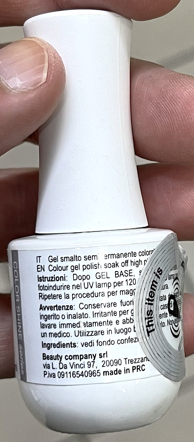Official image of Gel nail polish ; Jessie Milano ; Color Life pigmentazione published by OECD 3