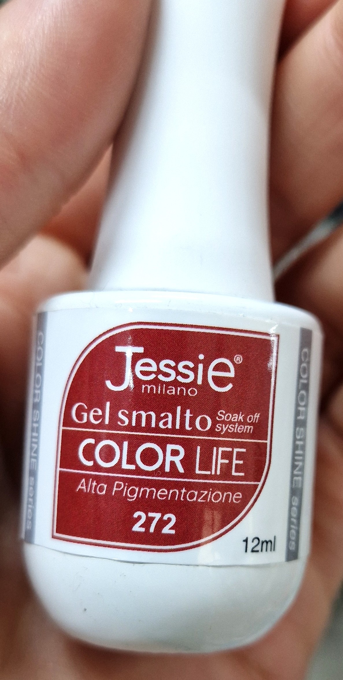 Official image of Gel nail polish ; Jessie Milano ; Color Life pigmentazione colori 272 e 273 published by OECD