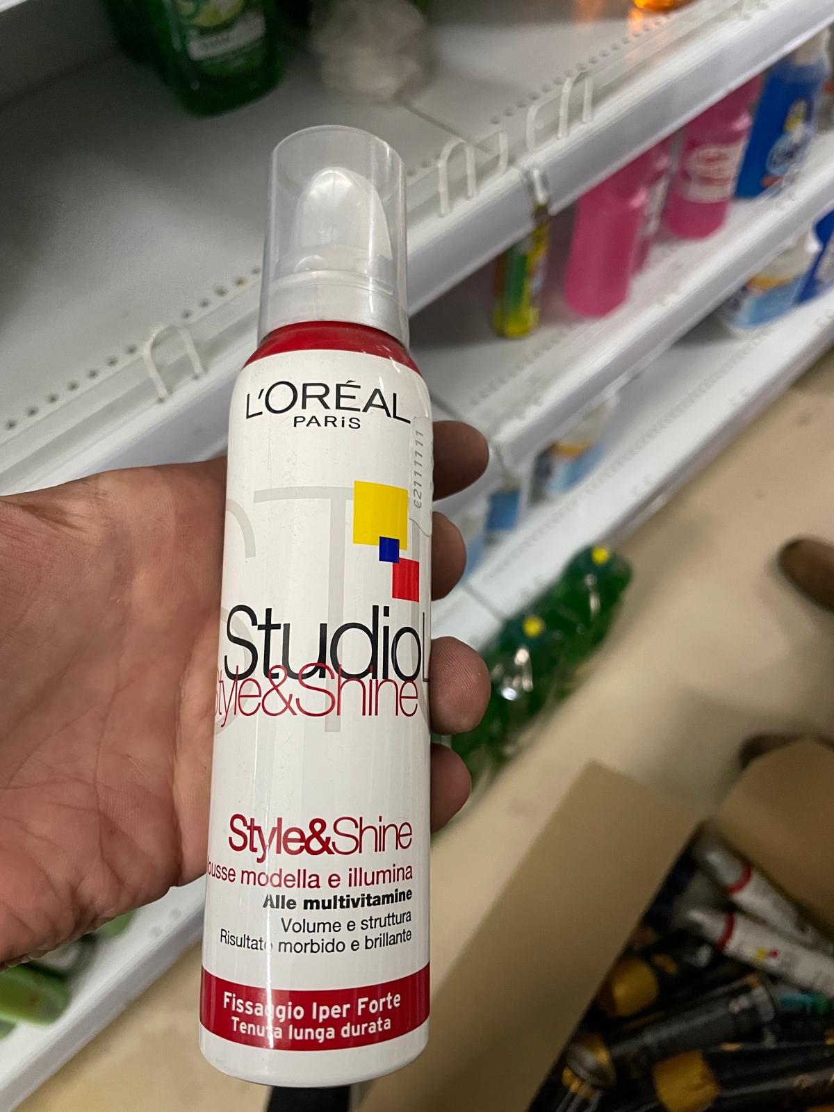 Official image of Hair mousse ; L'OREAL PARIS ; Studio Style & Shine published by OECD 2