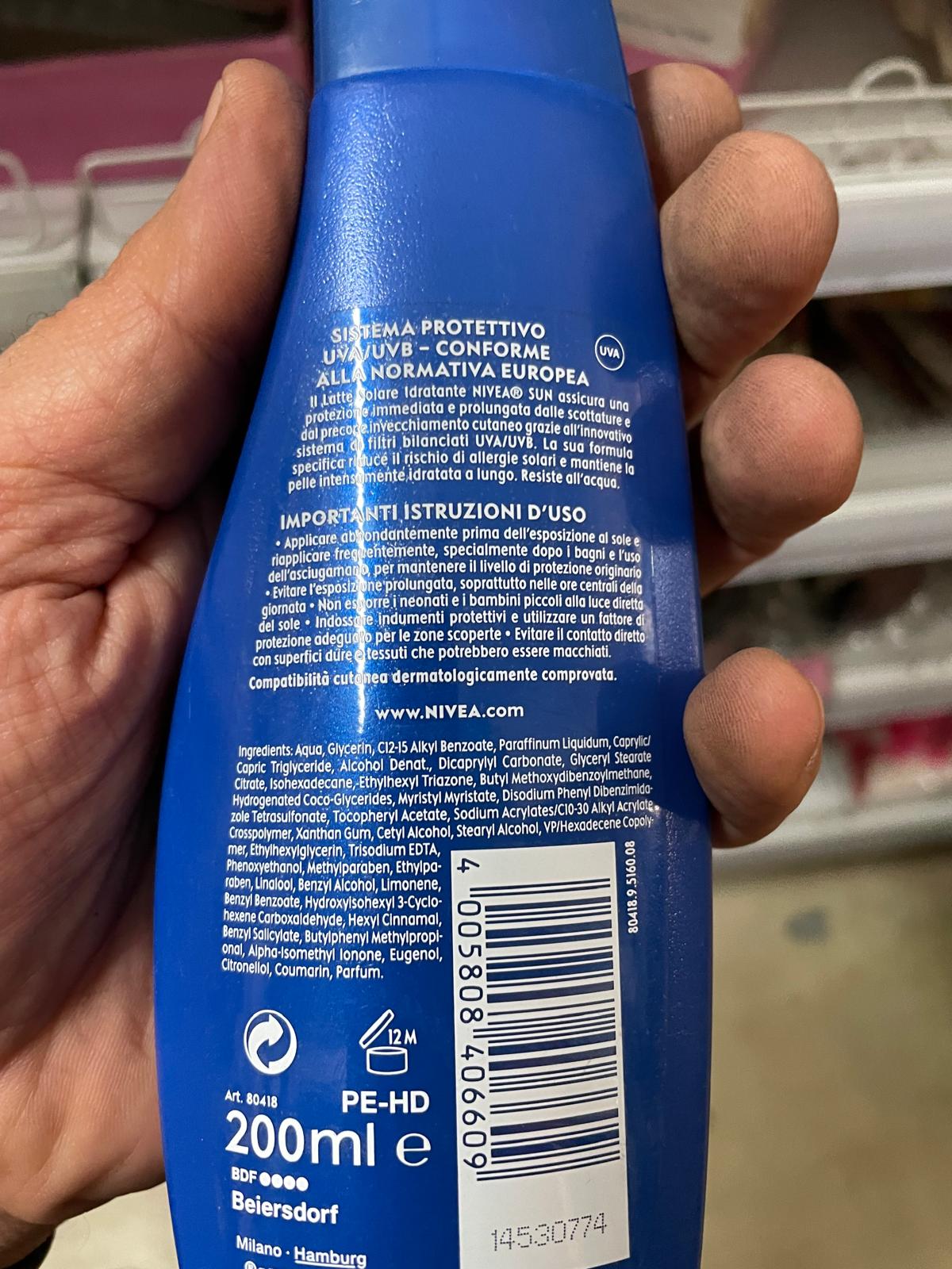 Official image of Sun protection milk ; Nivea sun ; Latte solare idratante protezione 6 bassa published by OECD 2