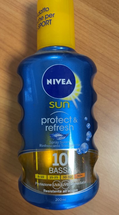 Official image of Sunscreen ; Nivea ; Sun Protect & Refresh published by OECD 3