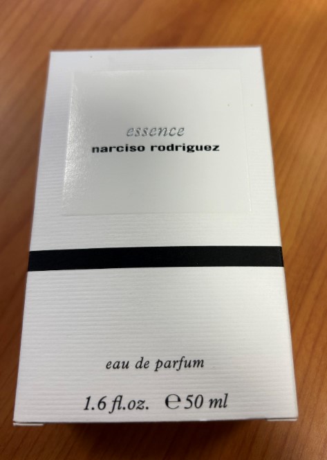 Official image of Perfume ; Narciso Rodriguez ; Essence published by OECD