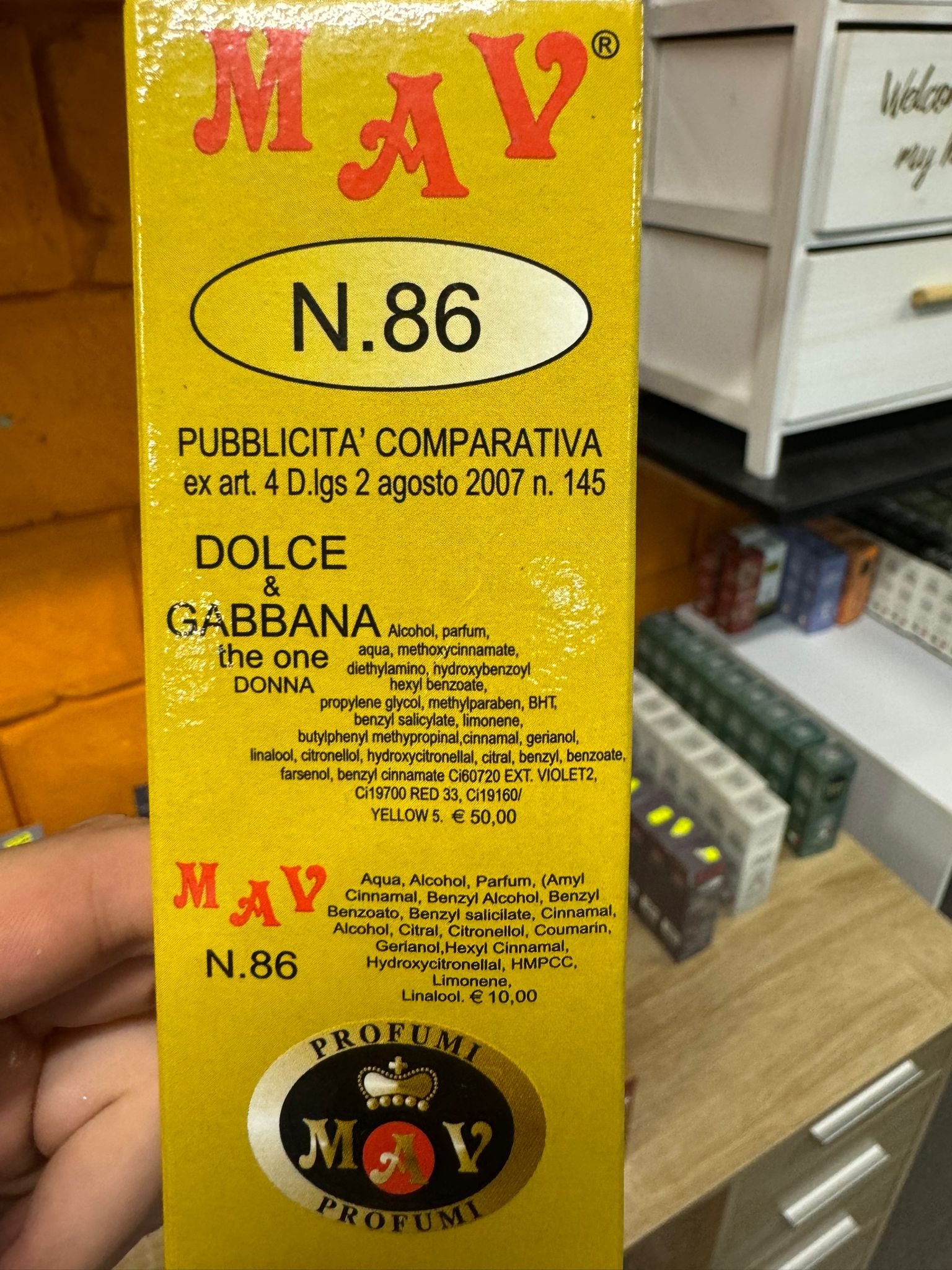 Official image of Perfume ; Mav ® ; N. 86 Dolce & Gabbana The one published by OECD