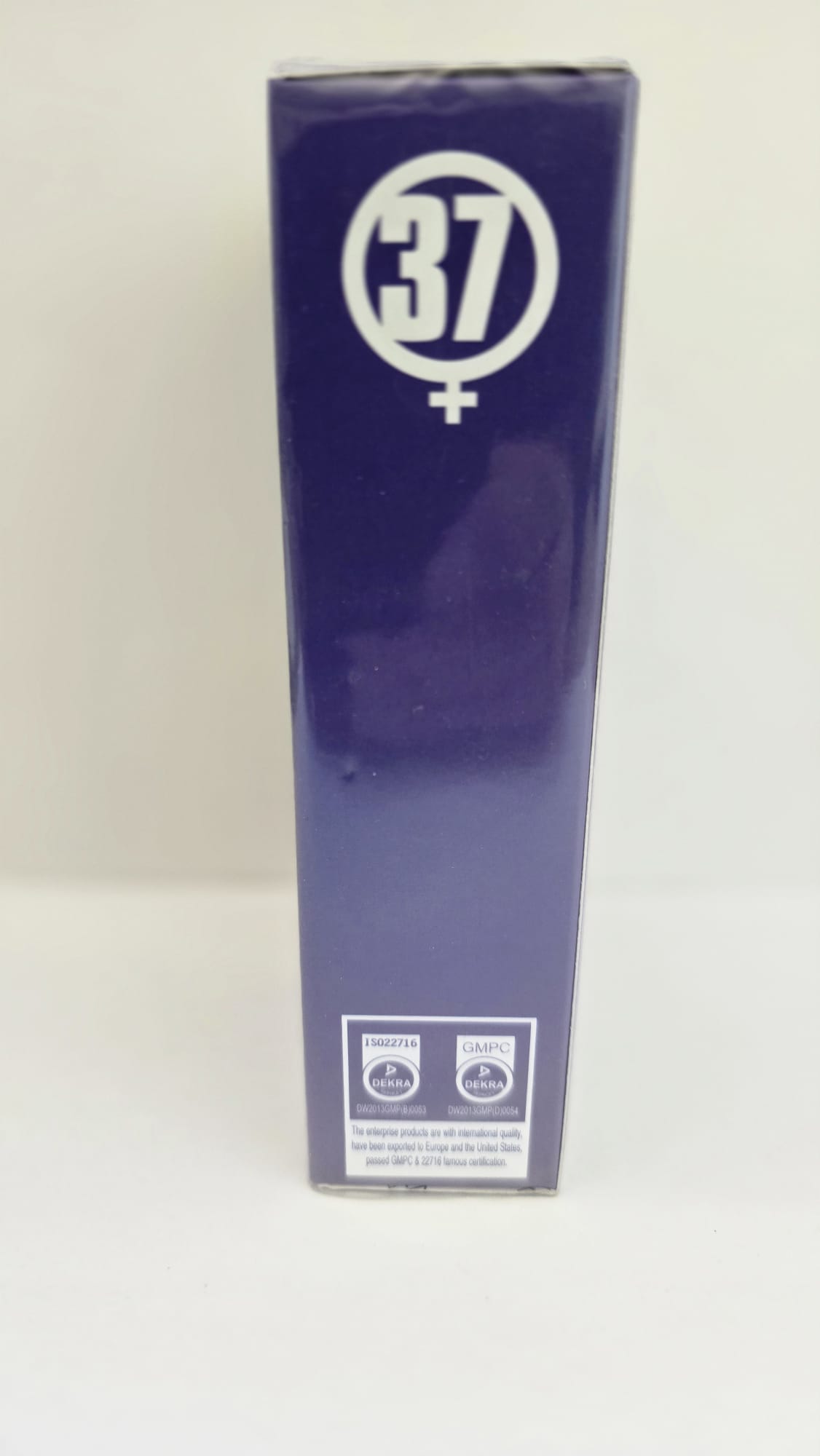 Official image of Eau de toilette ; Yesensy Parfum ; Hellowomen published by OECD