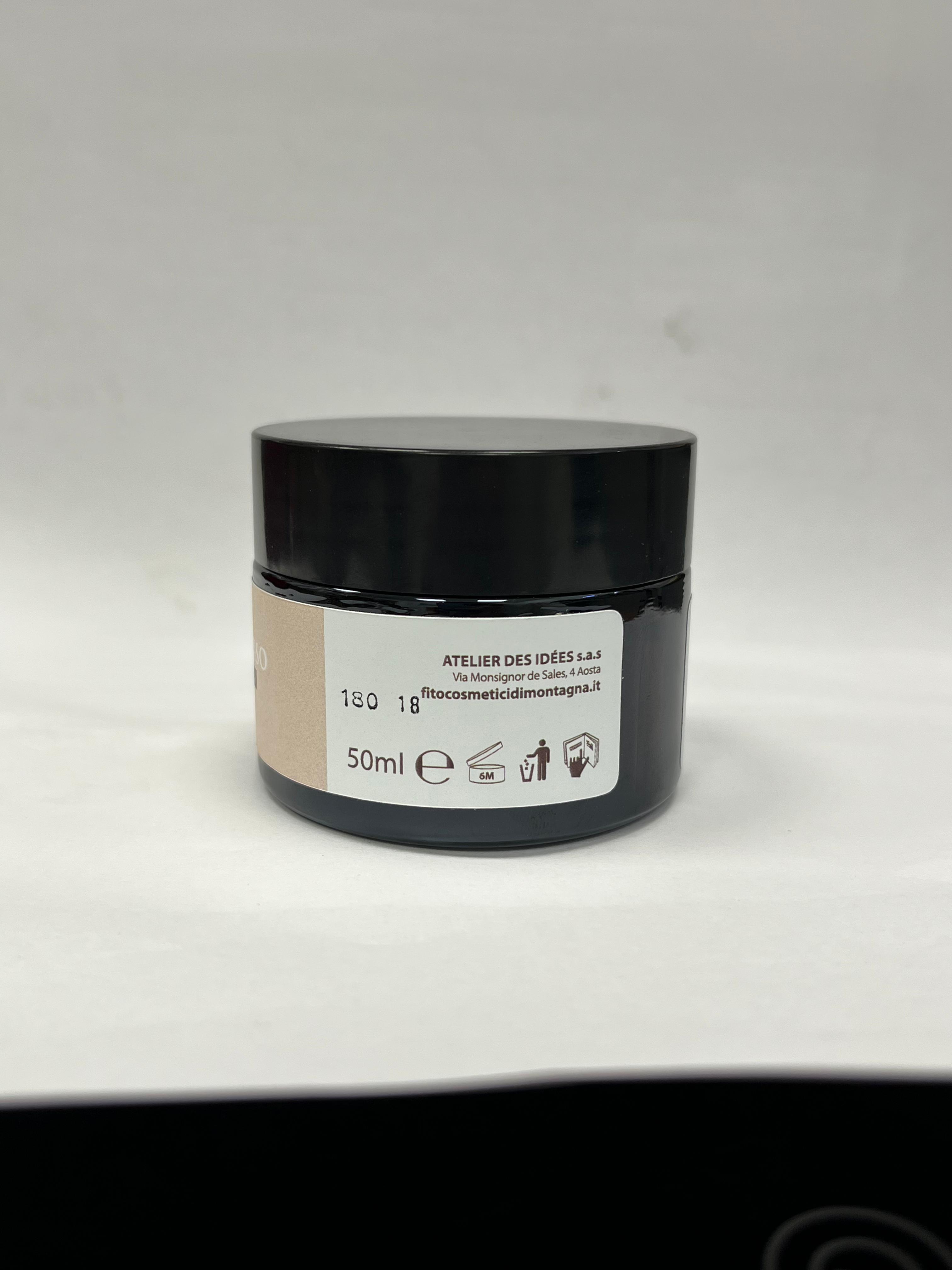 Official image of Face cream ; fitocosmetici di montagna ; Balsamo quotidiano viso published by OECD 3
