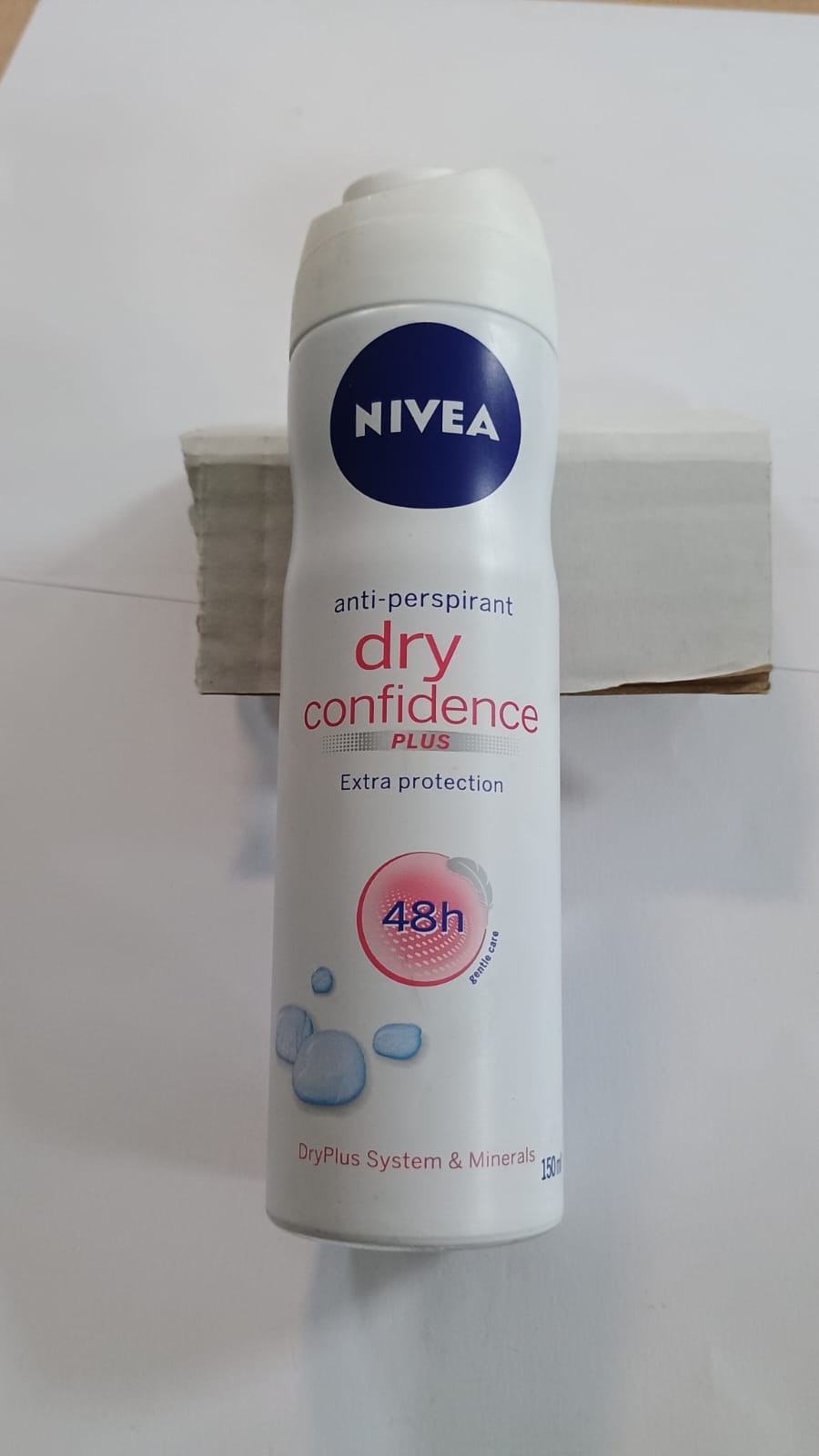 Official image of Deodorant ; Nivea ; anti-perspirant - dry Confidence plus published by OECD 4