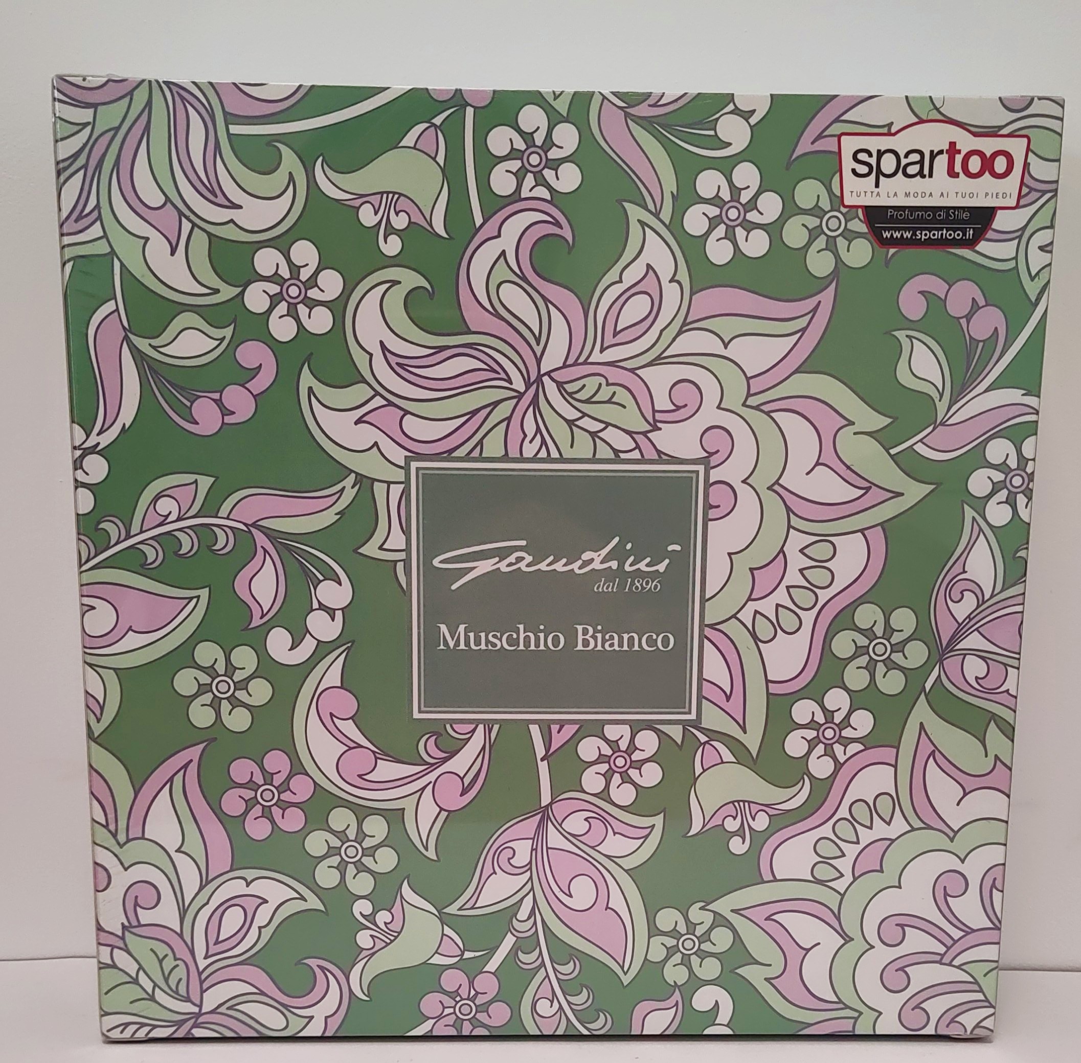 Official image of Cosmetics set ; Gaudini ; Muschio Bianco published by OECD