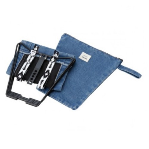 Official image of Folding Chair published by OECD 2