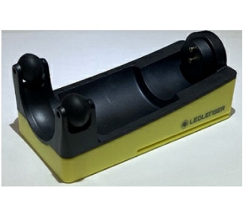 Official image of Ledlenser battery charger for explosion-proof LED light published by OECD