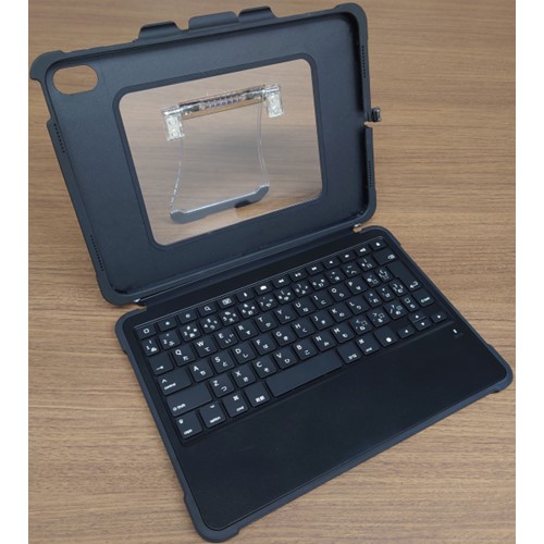 Official image of Tablet case with keyboard published by OECD