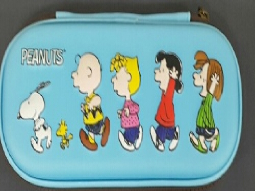 Official image of School supplies (Pencil case) published by OECD