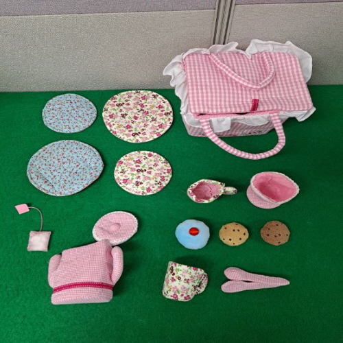 Official image of Toy published by OECD