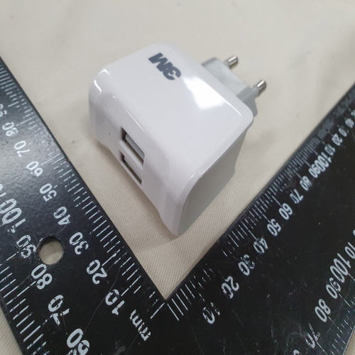Official image of DC power supply published by OECD