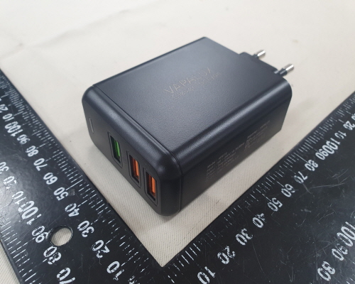 Official image of DC power supply published by OECD