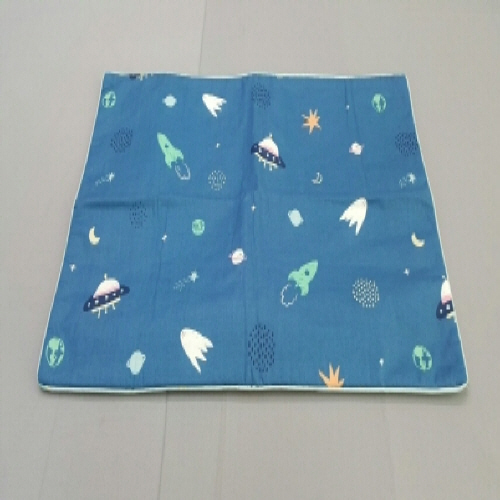 Official image of Textile product for children published by OECD