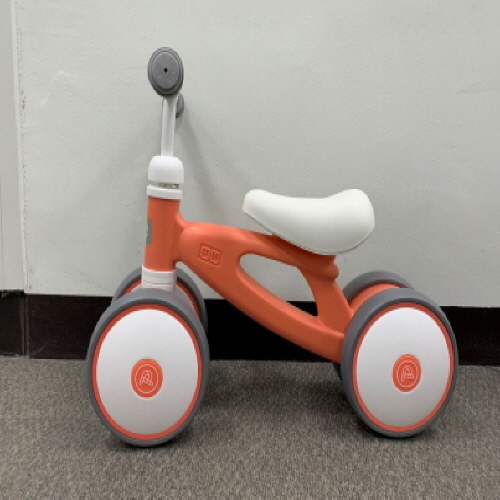 Official image of Toy published by OECD