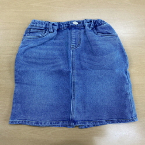 Official image of Textile product for children published by OECD 2