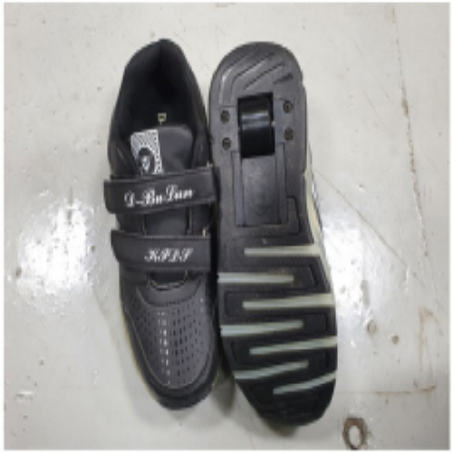 Official image of Wheeled shoes for children published by OECD