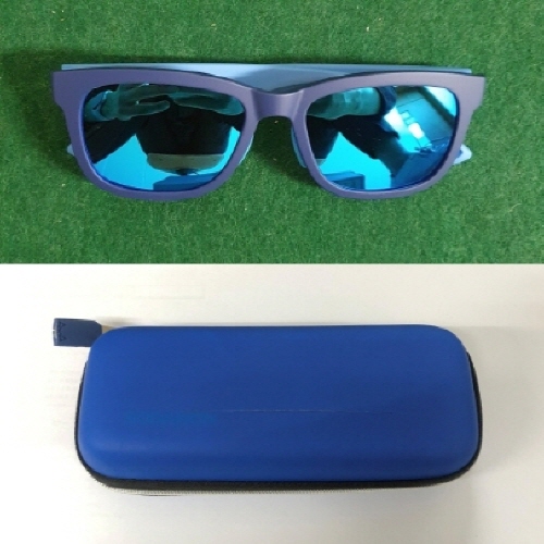 Official image of Sunglasses (Glasses and sunglasses frame for children) published by OECD