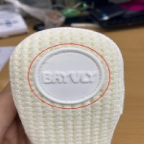 Official image of Shoes(Textile product for infant) published by OECD 2
